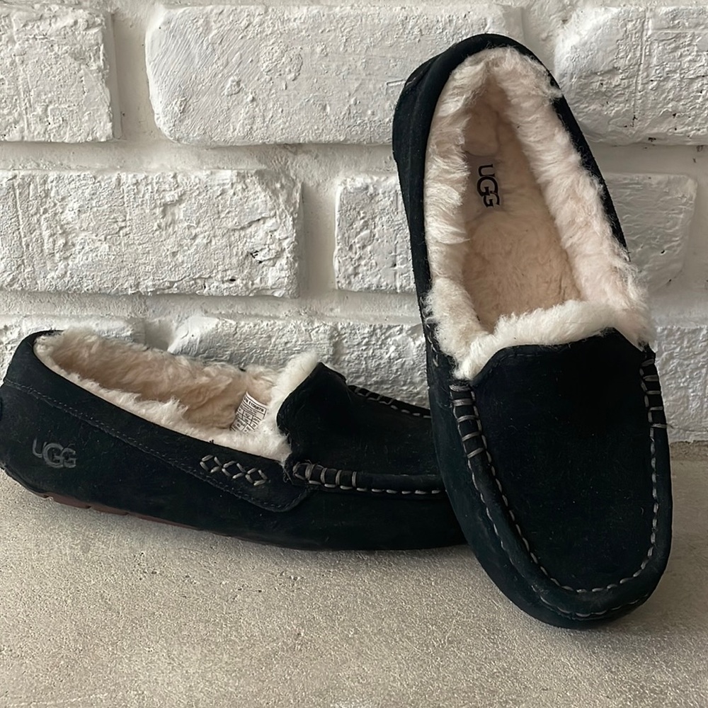 NWOB Ugg slippers
